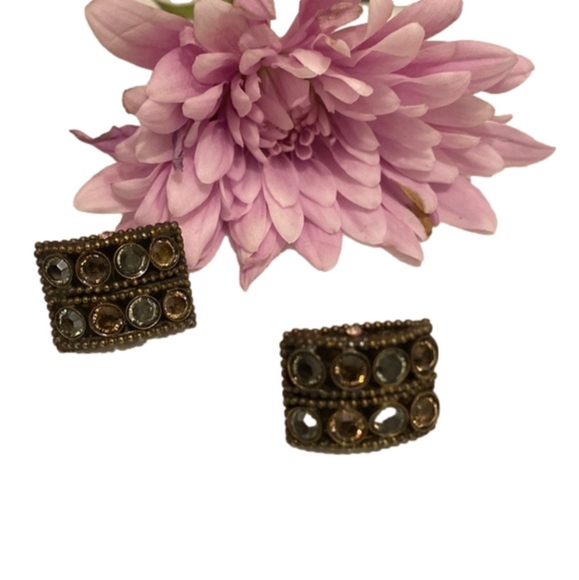 Sorrelli earring. - Picture 1 of 7